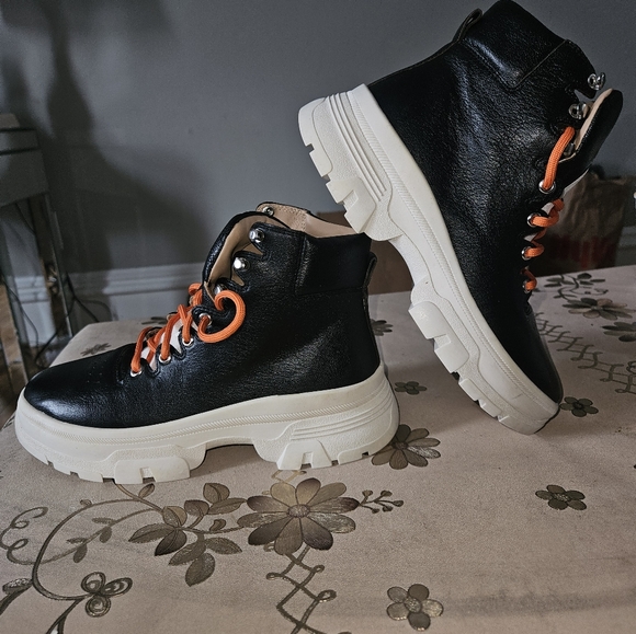 NWOB BILLIE | Lace-Up Hikers línea Paolo - Picture 5 of 7